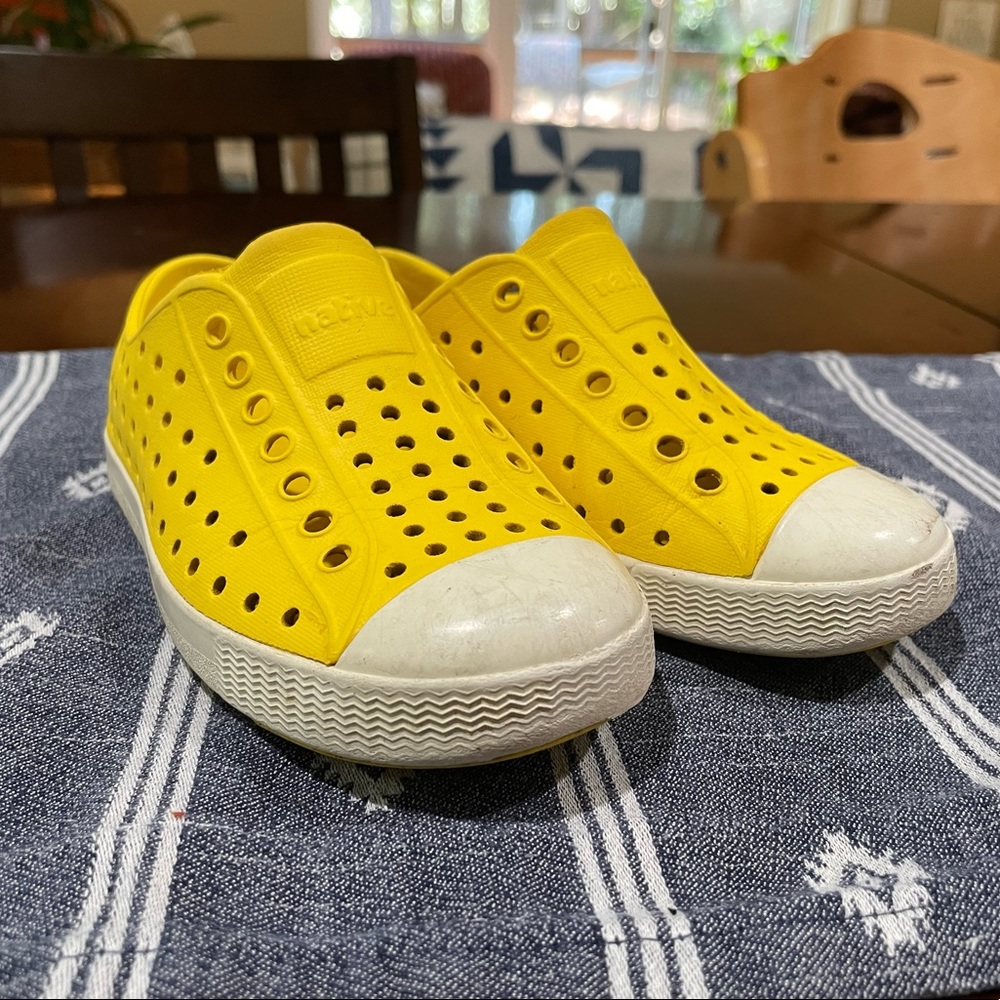 Native Jefferson slip ons 9